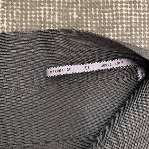 Herve Leger Mini Skirt - Picture 5 of 5